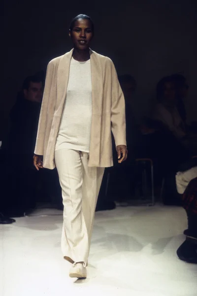Look 14